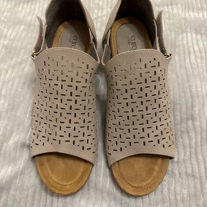 Eurosoft by Softt block heel lattice style dress shoe